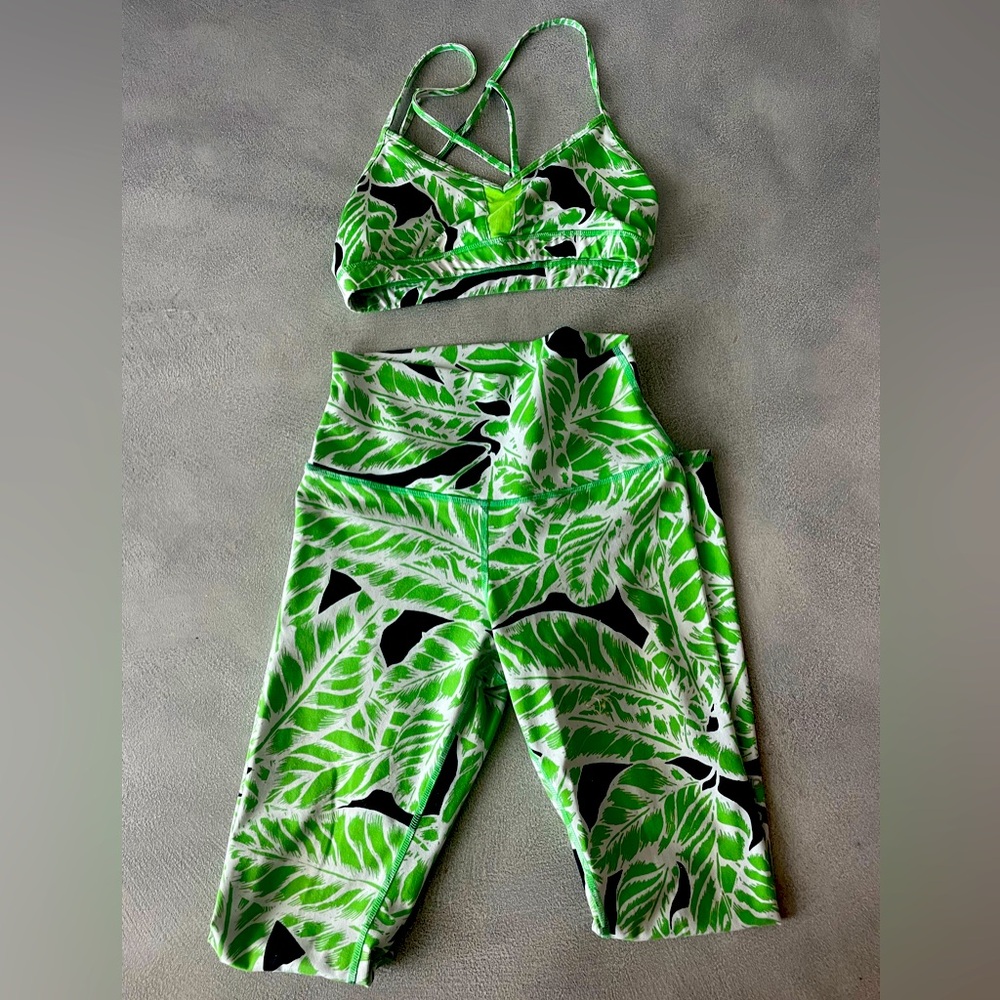 Alo Yoga Set